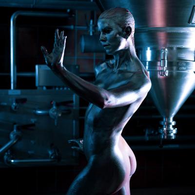 bodypainting Bemalung auf Frauenkörper in diffusem Licht